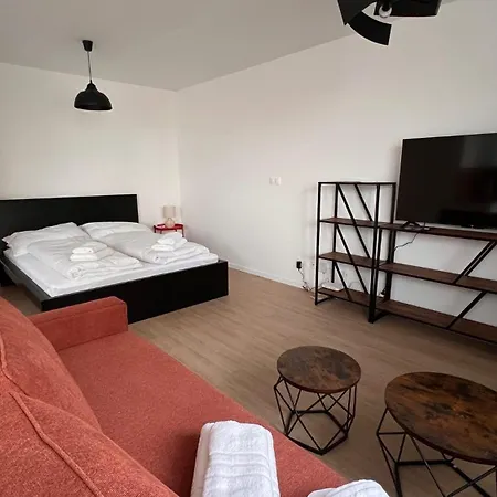 Apartament 1,5 With Terrace, New Building, B1 Bratysława